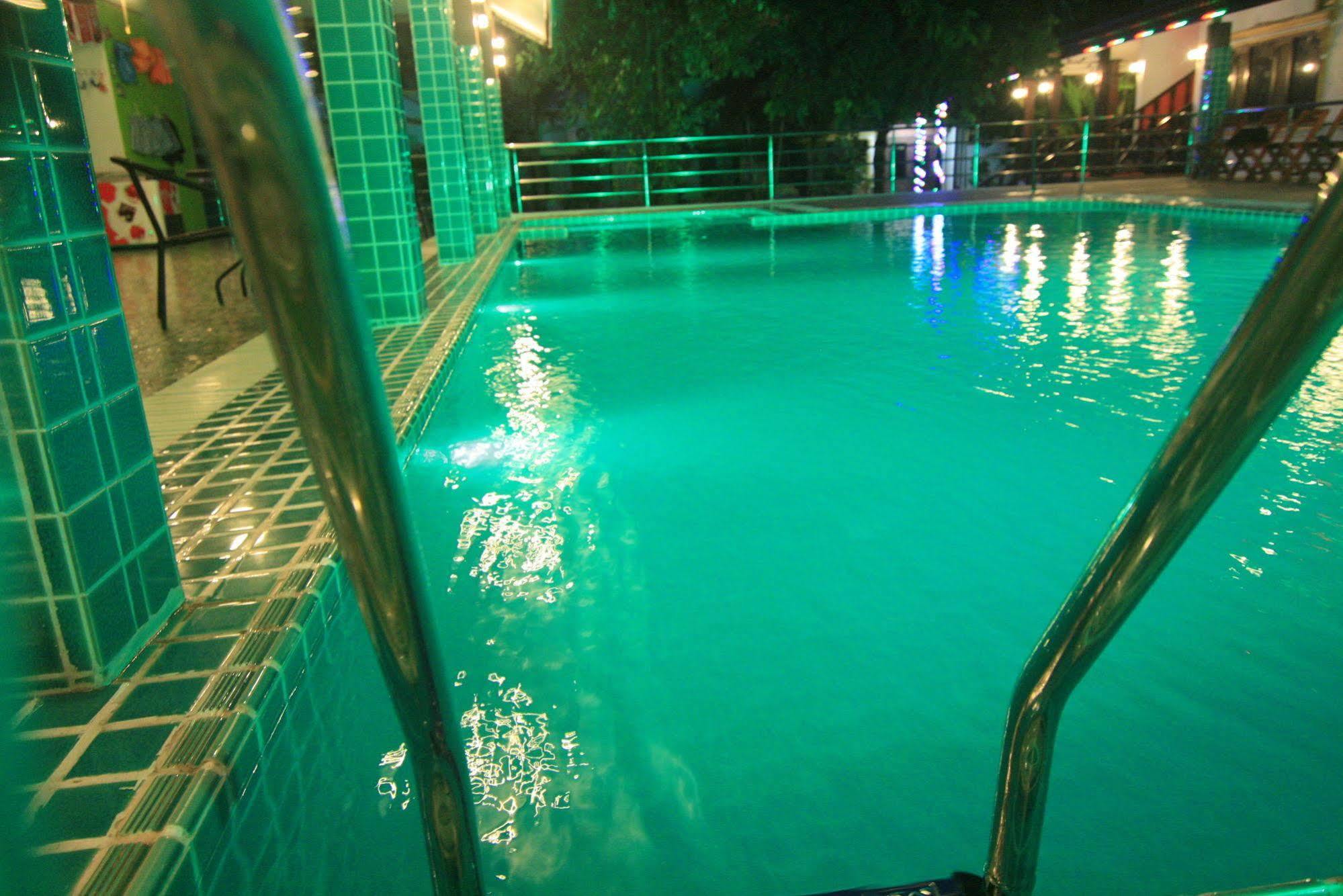 E-Outfitting Vang Thong Hotel Luang Prabang Luaran gambar